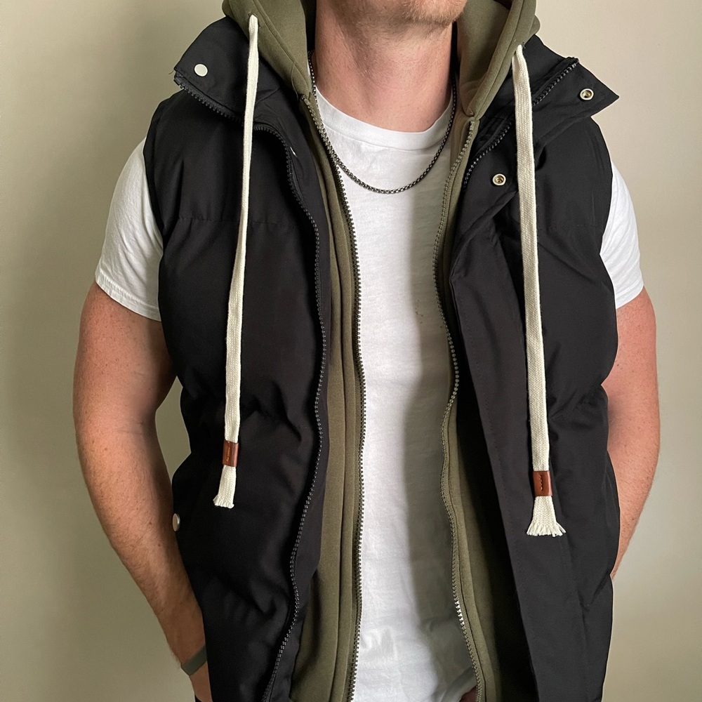 Men's Black Puffer Vest